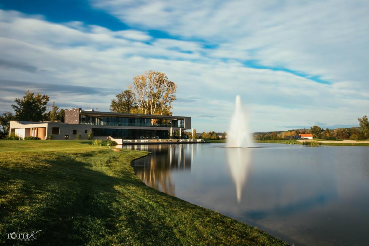 Zala Springs Golf Resort Zalacsány Buitenkant foto