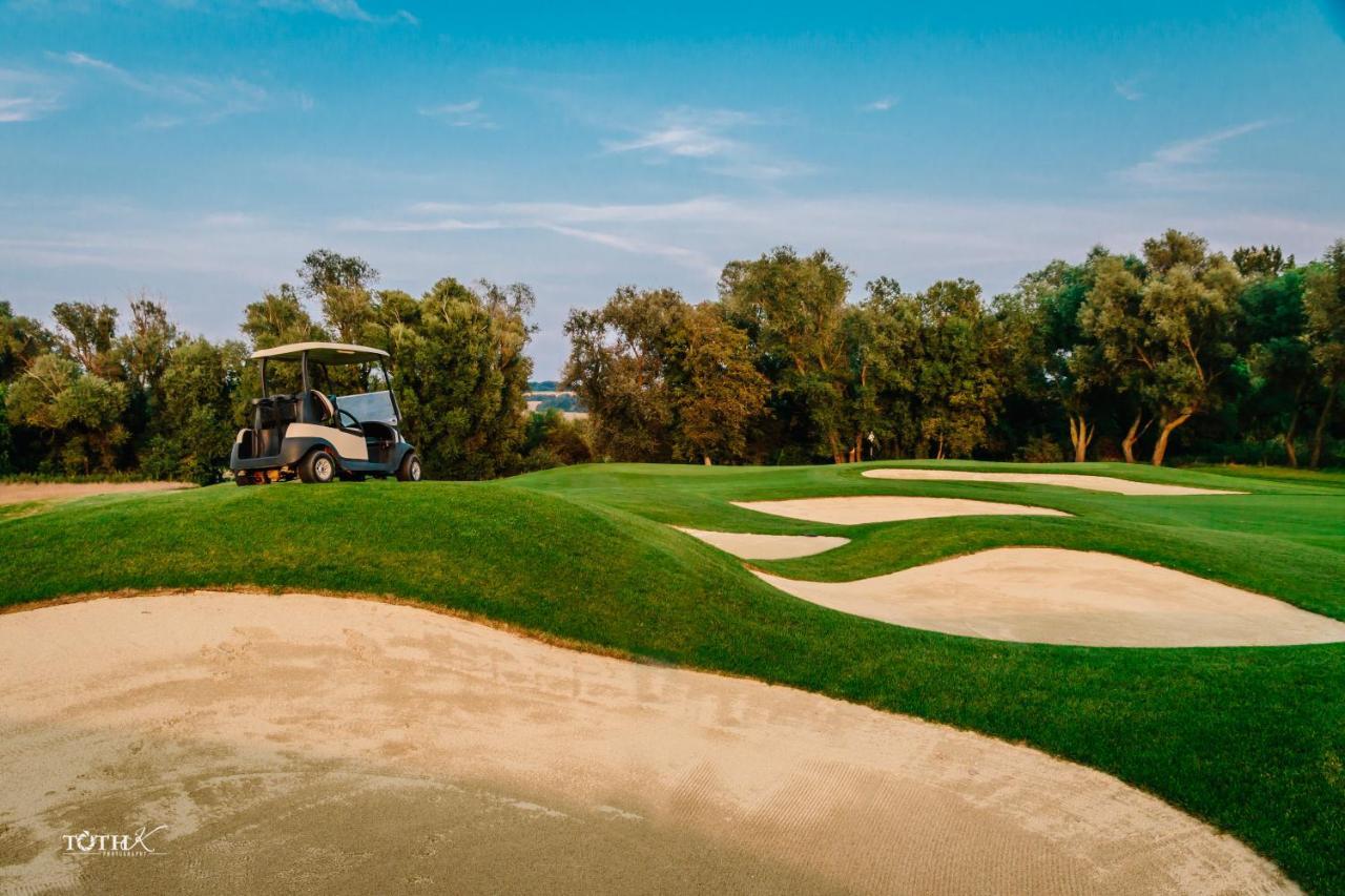 Zala Springs Golf Resort Zalacsány Buitenkant foto