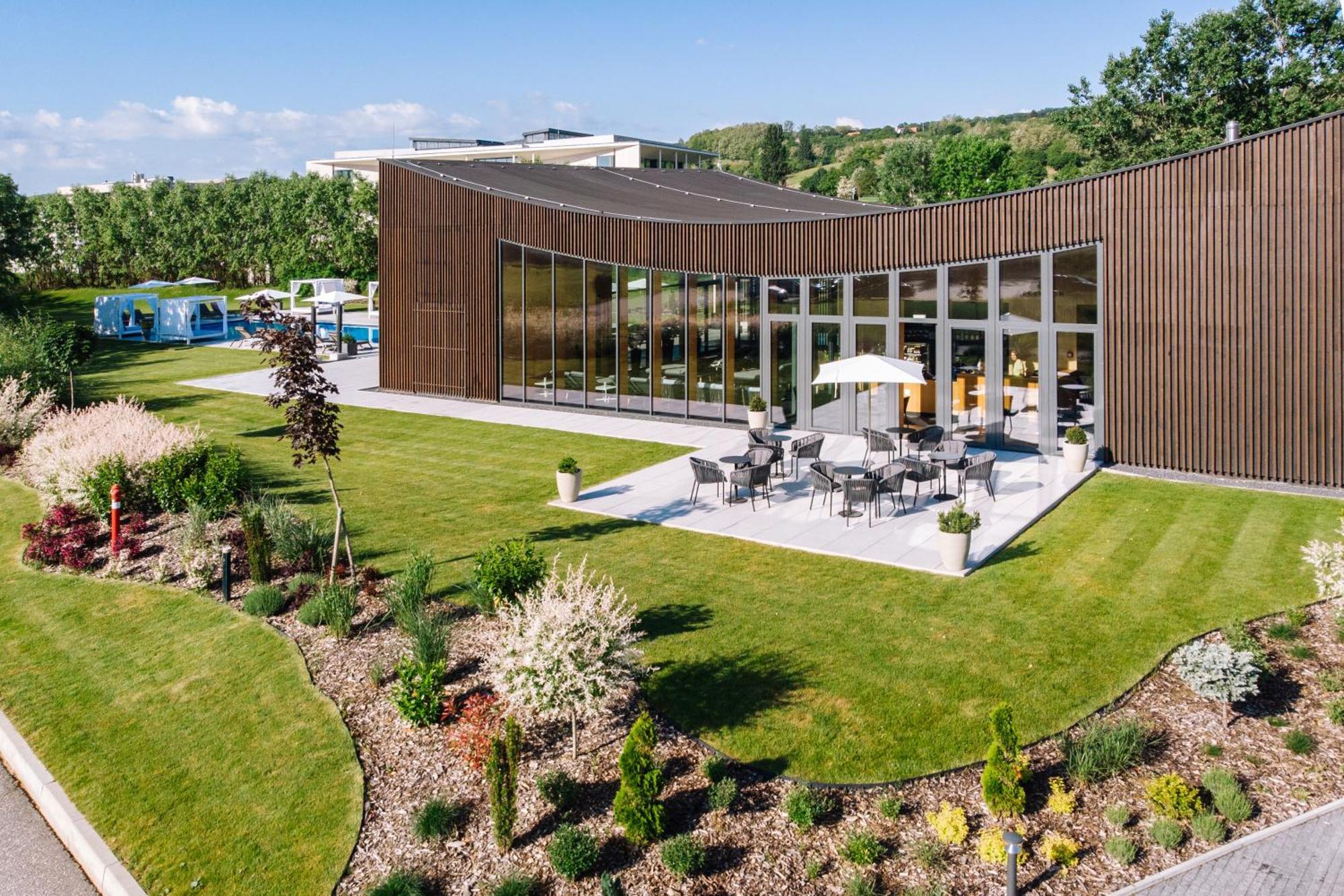 Zala Springs Golf Resort Zalacsány Buitenkant foto