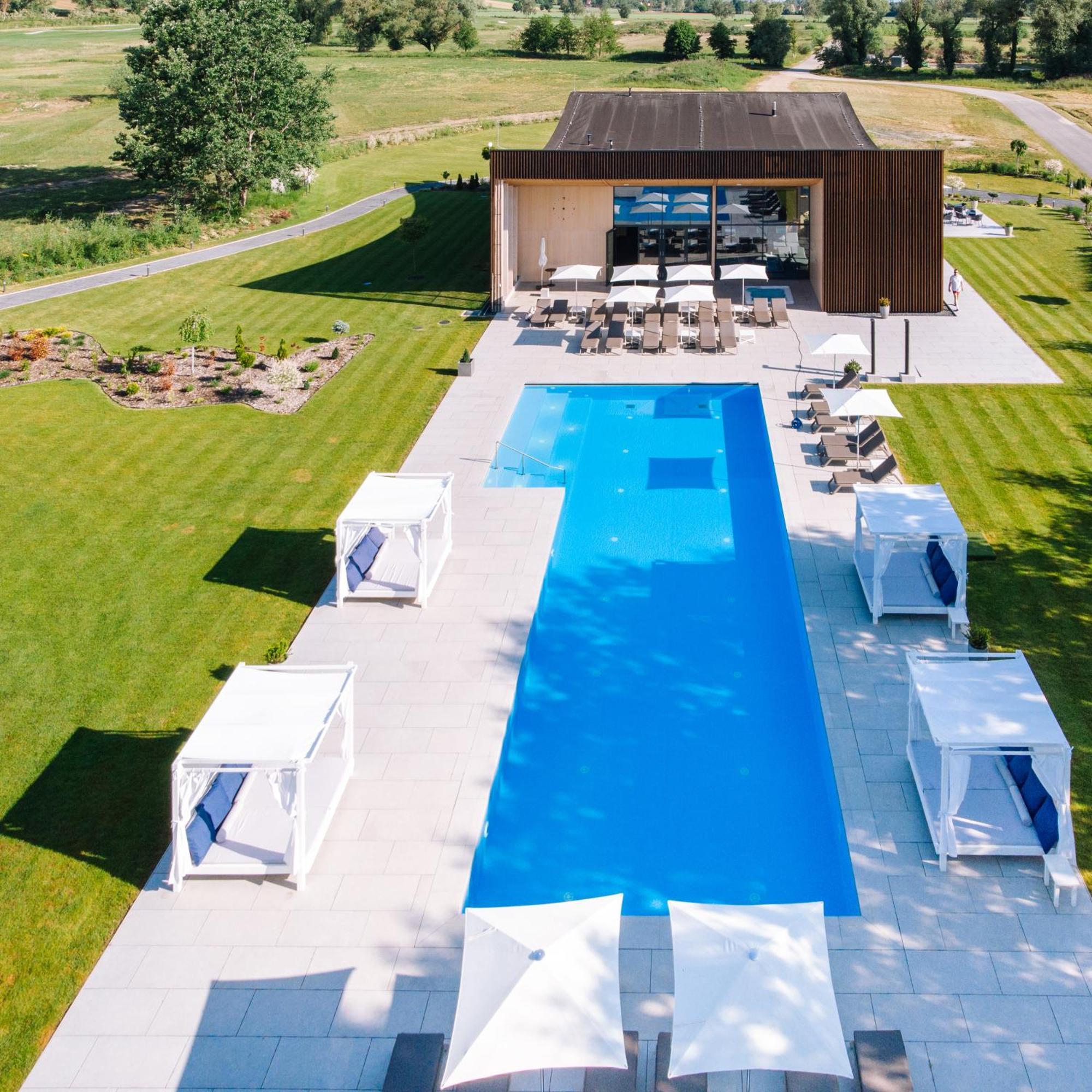 Zala Springs Golf Resort Zalacsány Buitenkant foto