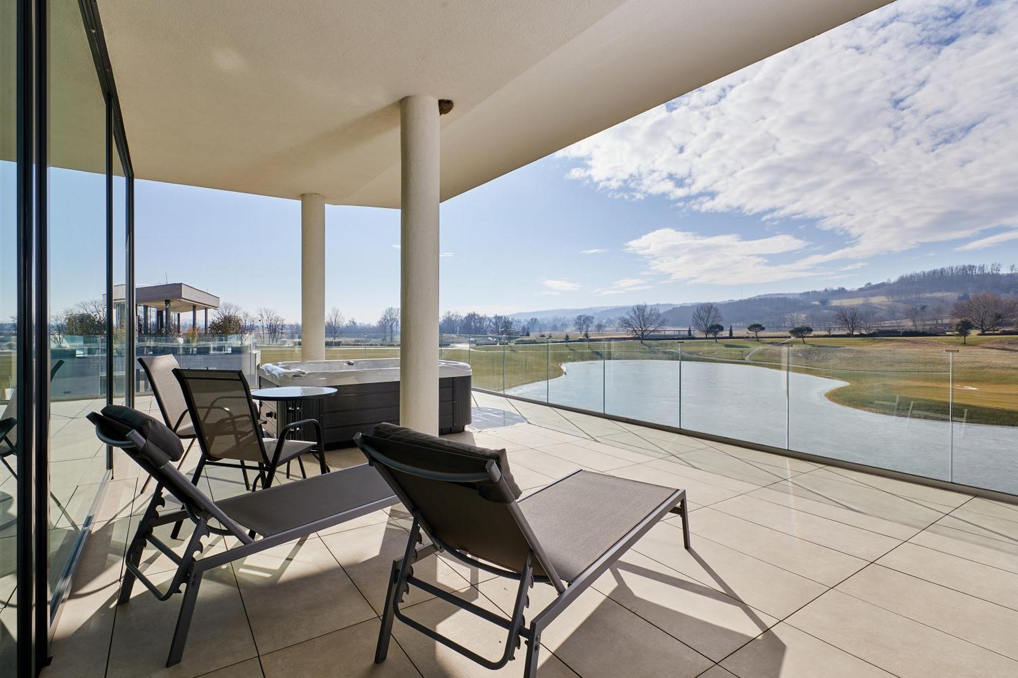 Zala Springs Golf Resort Zalacsány Buitenkant foto