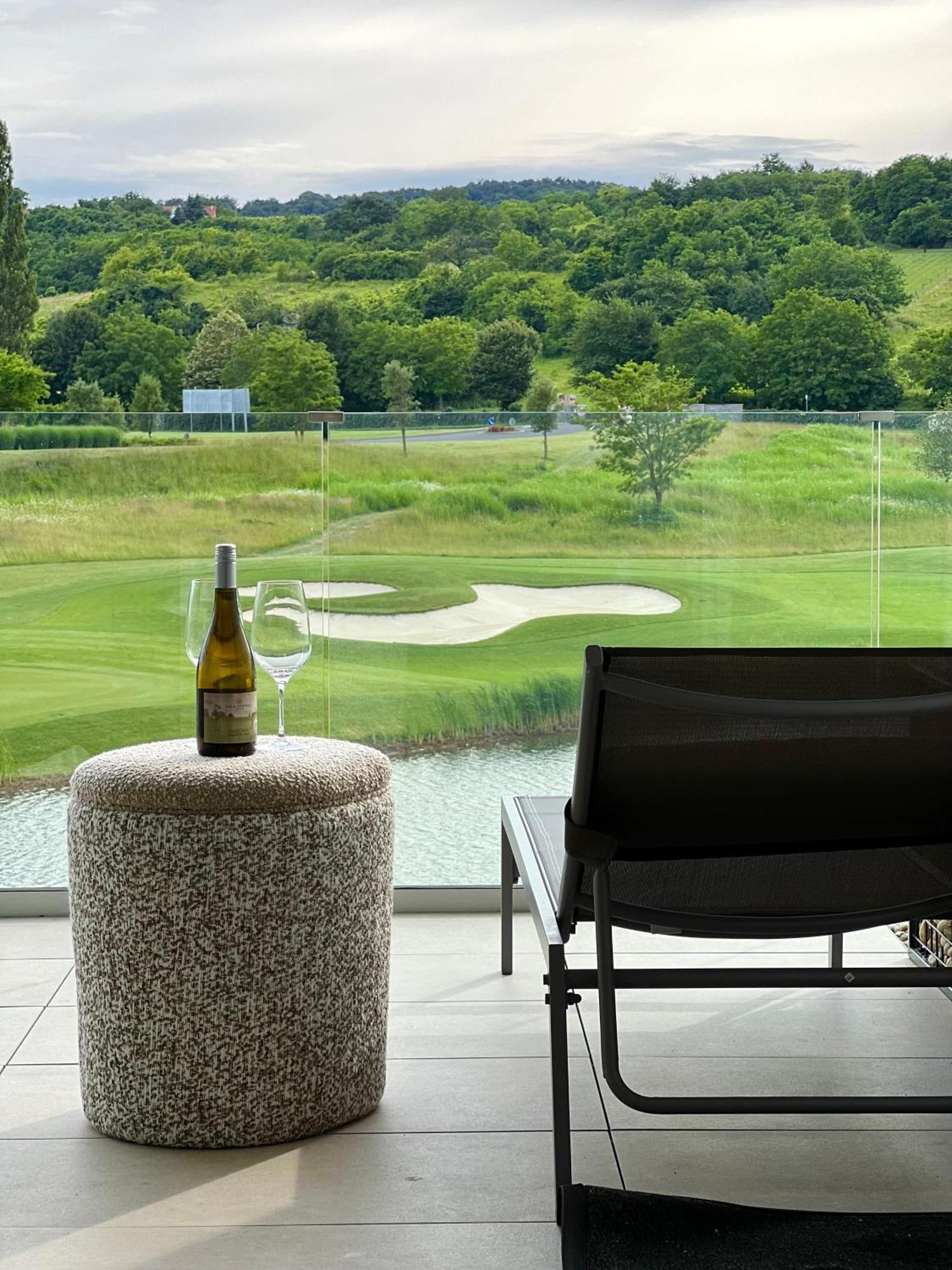 Zala Springs Golf Resort Zalacsány Buitenkant foto
